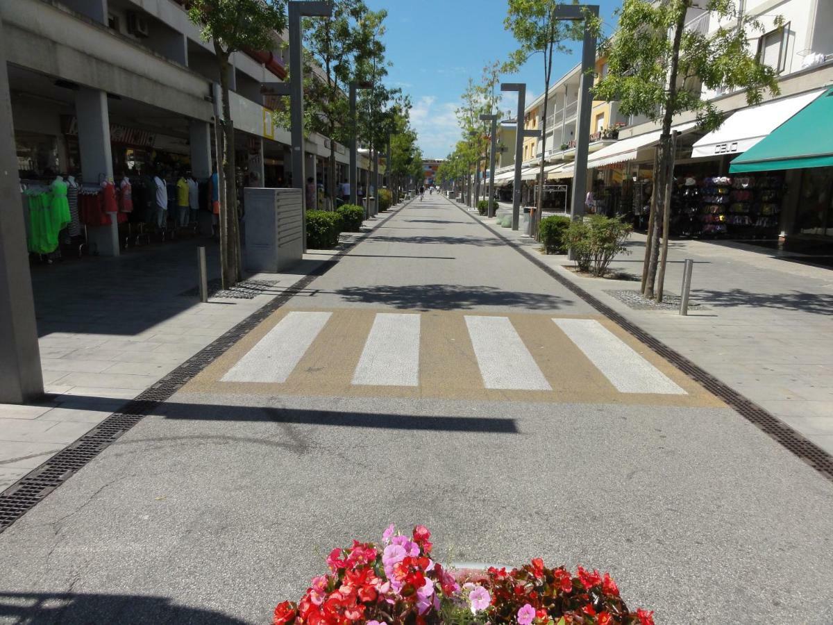 Giuliana - Appartamenti Bibione Luaran gambar